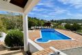 Charming country villa with 4 bedrooms and pool in Sao Bras de Alportel